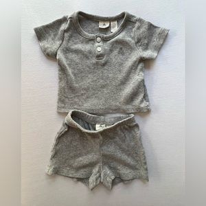 Baby Gap Two-Piece Ribbed Henley Set (Size 0-3 months)